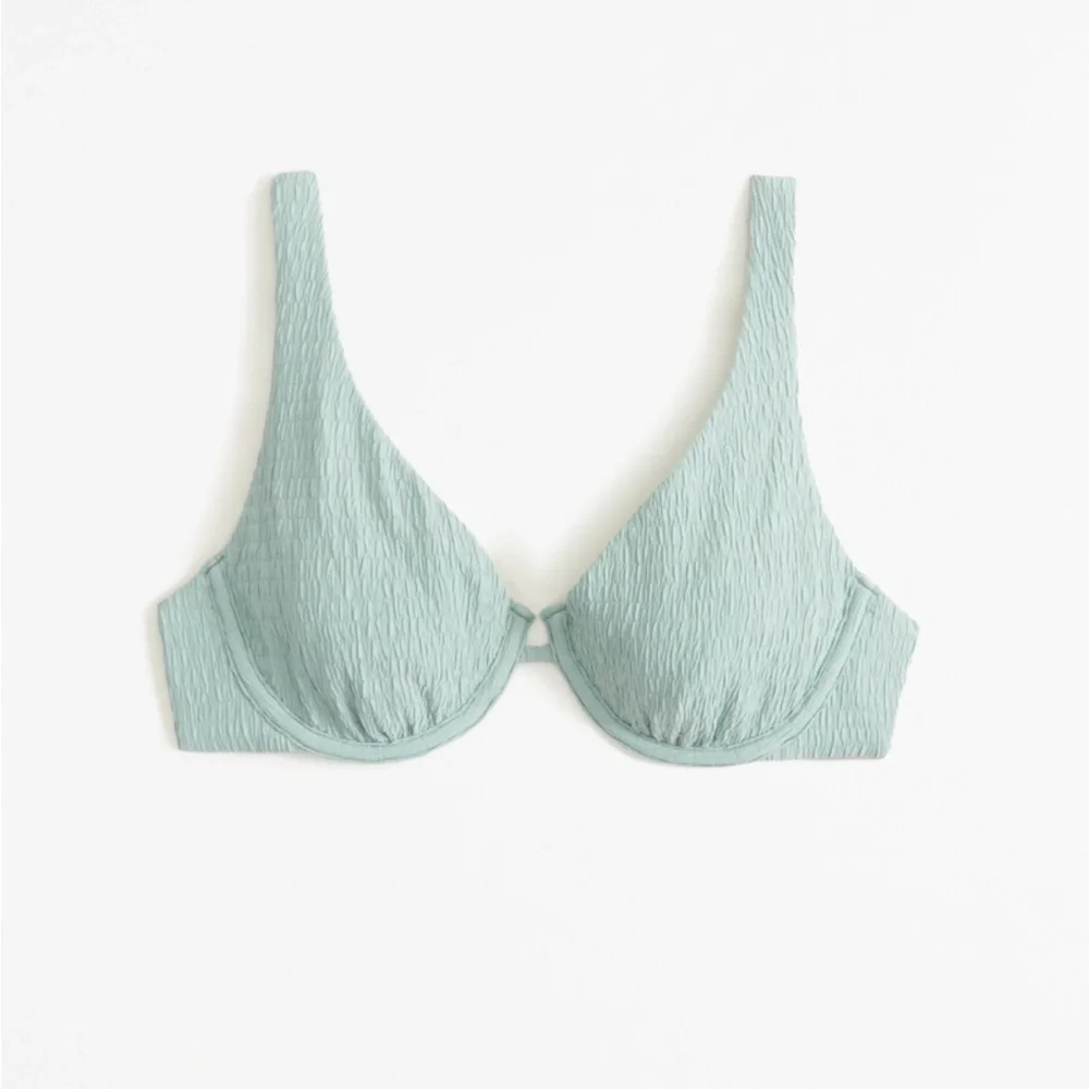 Abercrombie and Fitch High Apex Bikini Top - Picture 4 of 5